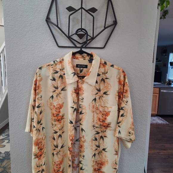 Men's Hawaiian Shirt - Picture 1 of 4